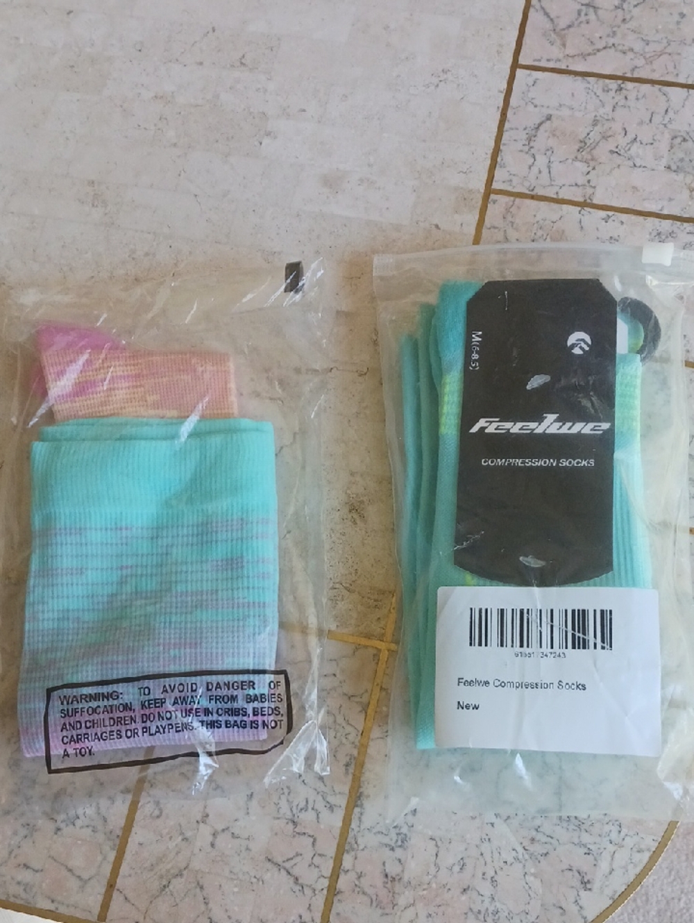 Socks/compression/unisex..2 New Pairs, See Description